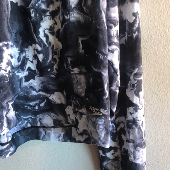 Speedo Pullover - Picture 3 of 5